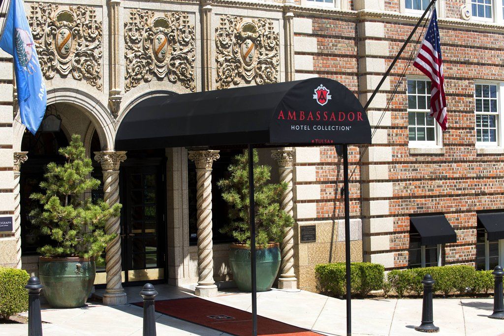 Ambassador Hotel Tulsa, Autograph Collection Bagian luar foto